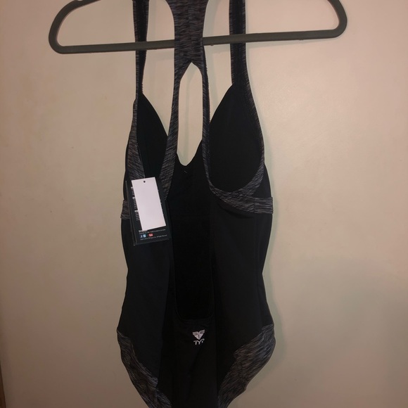 NEW XL TYR Women’s Bathing suit Swimsuit  14 / 16 - Picture 5 of 11